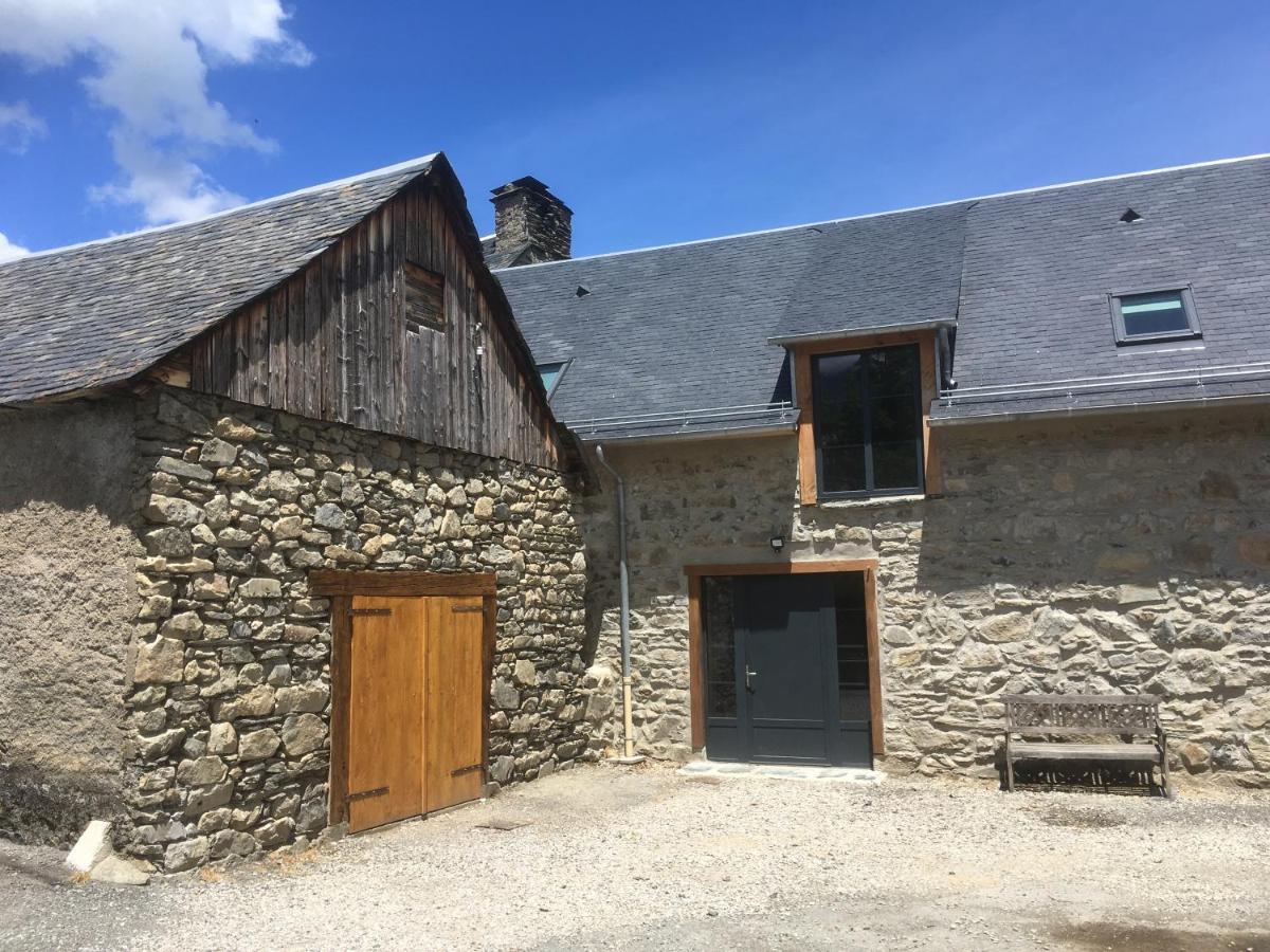 Gite De Montagne Le Lustou Sailhan Exteriér fotografie